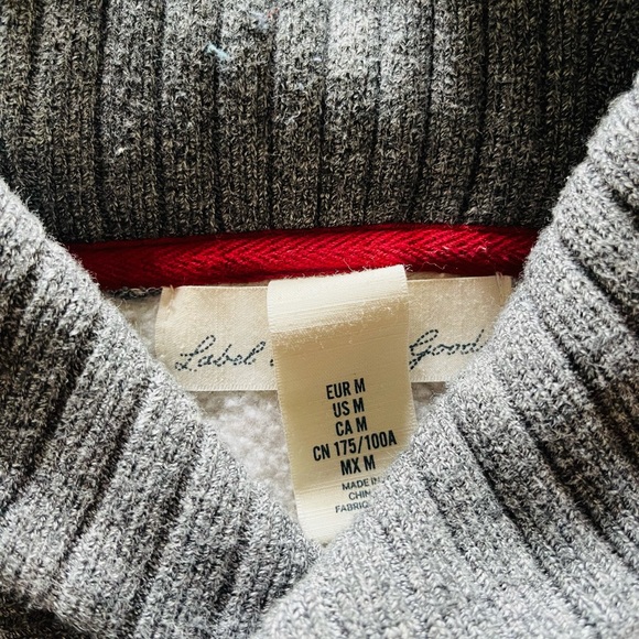 H&M V Neck Sweater M Size - Picture 2 of 4